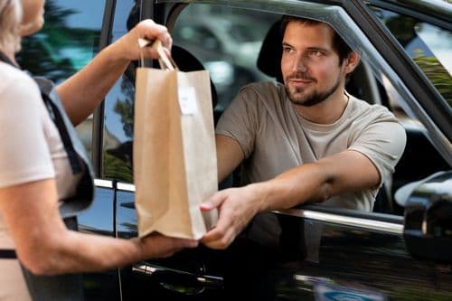 Livreur Uber Eats en voiture