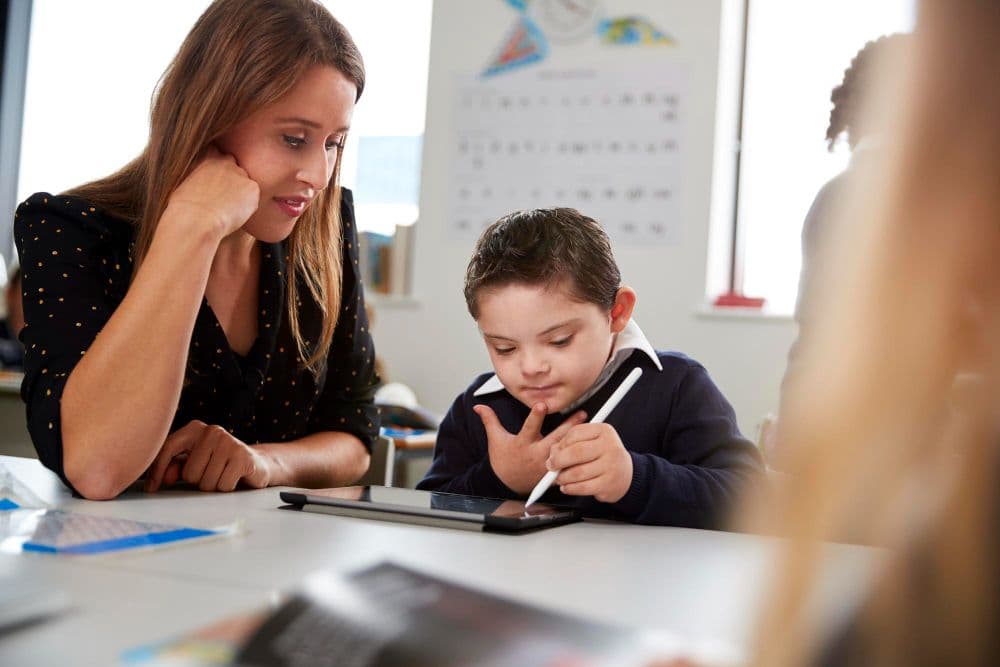Devenir assistant éducation auto entrepreneur